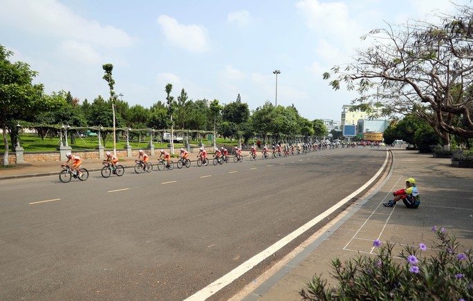 Lê Nguyệt Minh củng cố áo xanh - Ảnh 1.