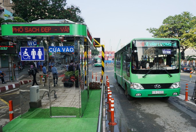 TP HCM sẽ có bãi giữ xe máy cho khách đi xe buýt - Ảnh 1.