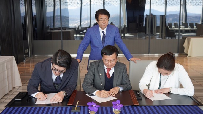 Tập đoàn M&K Nhật Bản ký kết hợp tác toàn diện với Đại học Đông Á - Ảnh 1.