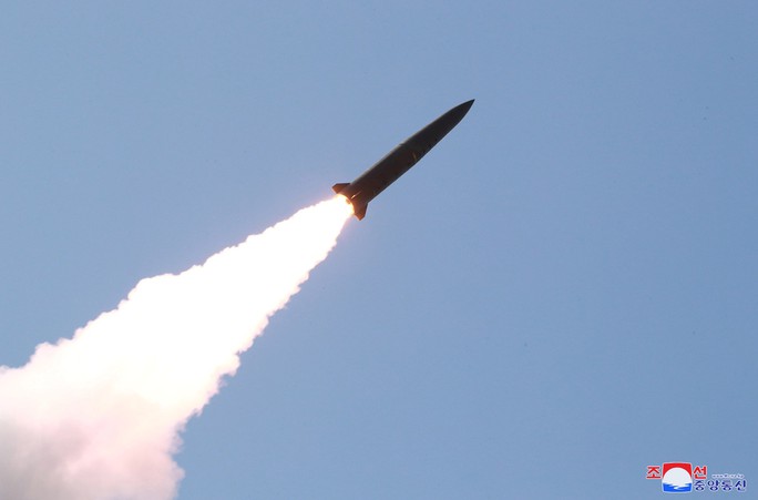 Dấu ấn Nga trong các tên lửa mới phóng của Triều Tiên - Ảnh 2.