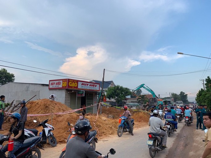 Bình Dương: Làm rõ vụ 1 người bị đất vùi lấp tử vong dưới hố sâu - Ảnh 2.
