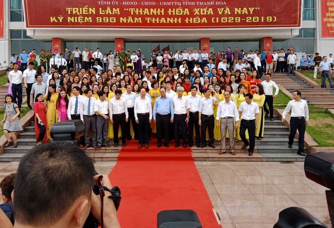 Thủ tướng tham quan triển lãm Thanh Hóa xưa và nay - Ảnh 10.