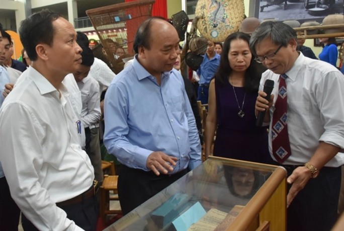 Thủ tướng tham quan triển lãm Thanh Hóa xưa và nay - Ảnh 6.