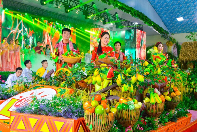 Đậm đà chất phương Nam tại lễ khai mạc Lễ hội trái cây Nam Bộ 2019 - Ảnh 4.