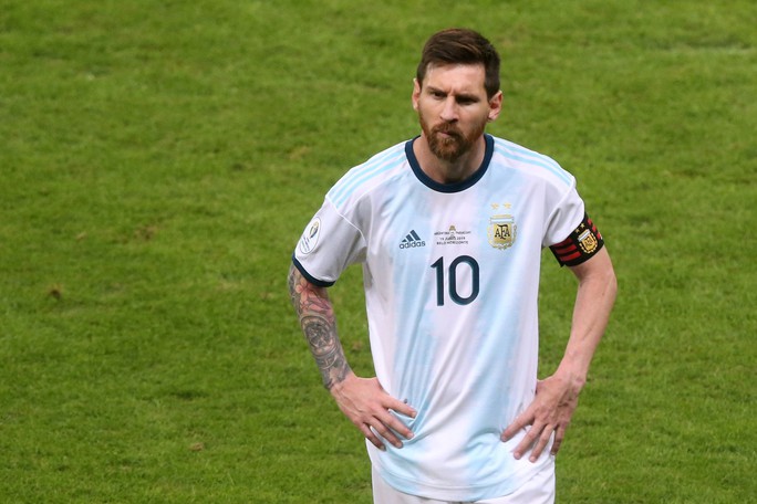 Lãnh thẻ đỏ sau 14 năm, Messi nhận án phạt như đùa hậu Copa America - Ảnh 5.