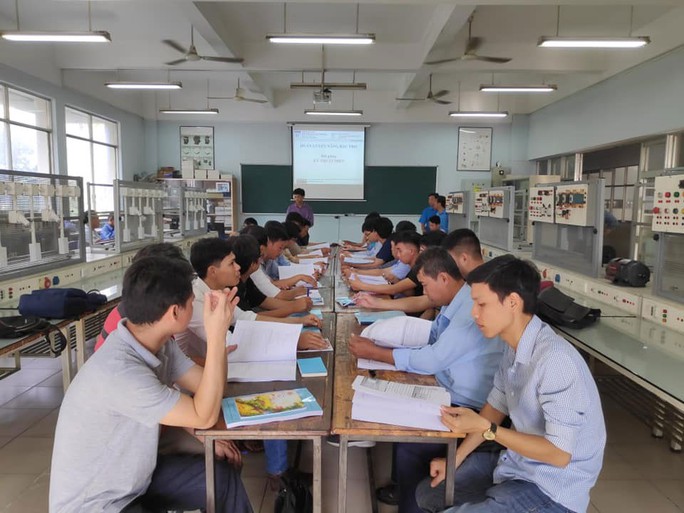 Nâng cao kiến thức, tay nghề cho công nhân - Ảnh 1.