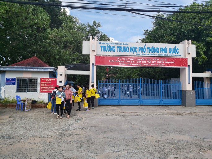 Á khôi doanh nhân ở Phú Quốc lên tiếng việc chửi hiệu trưởng là chó tha - Ảnh 2.