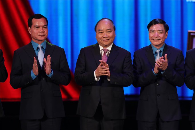 Thủ tướng trao tặng Huân chương Hồ Chí Minh cho Công đoàn Việt Nam - Ảnh 6. Thủ tướng trao tặng Huân chương Hồ Chí Minh cho Công đoàn Việt Nam - Ảnh 6.