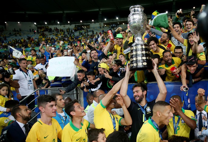 Thẻ đỏ, phạt đền, Brazil giành hết vinh quang Copa America - Ảnh 16.