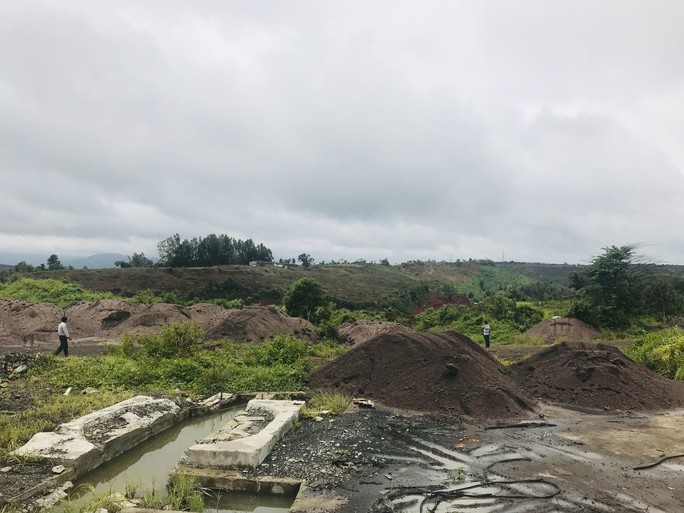 Hơn 11.000m3 tro bay, xỉ đáy mỗi tháng từ Alumin Nhân Cơ về đâu? - Ảnh 1.