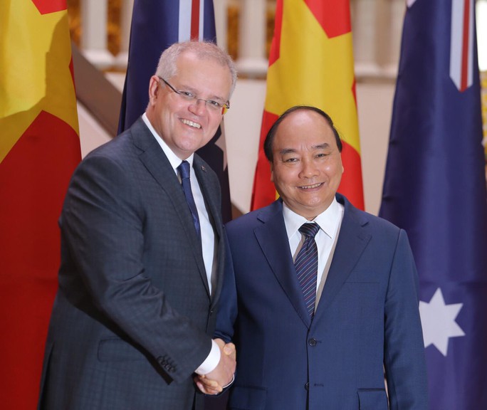 Cận cảnh Thủ tướng Nguyễn Xuân Phúc đón Thủ tướng Úc Scott Morrison - Ảnh 7.