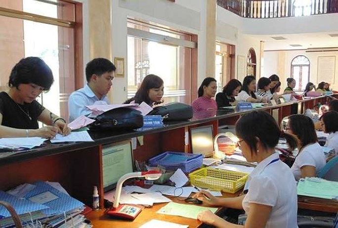 Siết chặt công tác xử lý kỷ luật công chức - Ảnh 1.