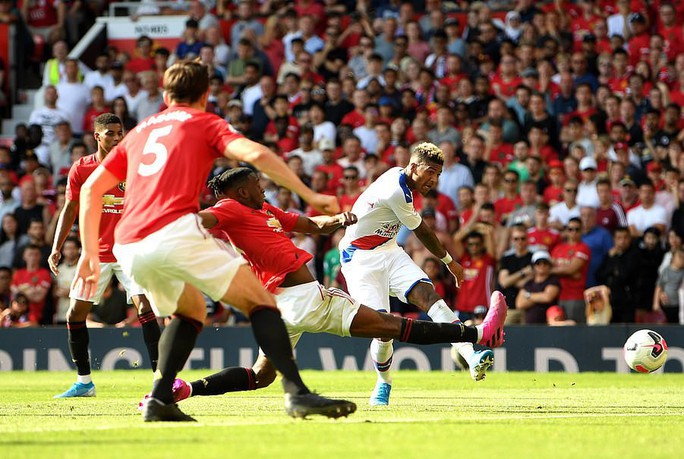Man United thua sốc Crystal Palace, báo chí Anh chỉ tên tội đồ - Ảnh 7.