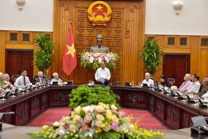 Thủ tướng nghe nhiều chuyện cảm động khi găp mặt các cán bộ trực tiếp bảo vệ Bác Hồ - Ảnh 4.