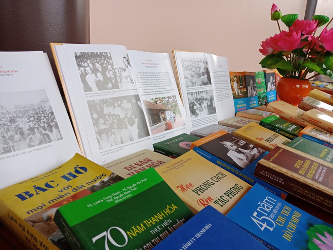 Thanh Hóa giới thiệu gần 2.000 hình ảnh, tư liệu quý về Bác Hồ - Ảnh 3.