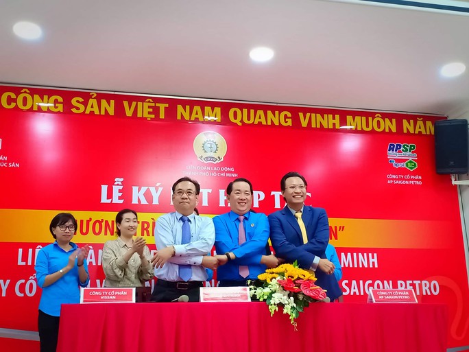 Vissan và Saigon Petro bán hàng giảm giá cho đoàn viên Công đoàn - Ảnh 2.