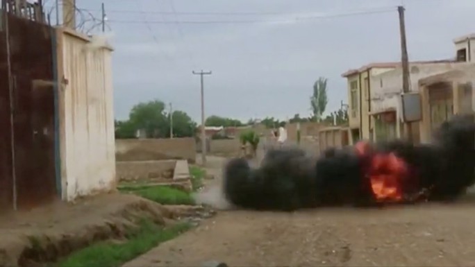Taliban vừa hòa đàm với Mỹ vừa đánh lớn ở Afghanistan - Ảnh 2.