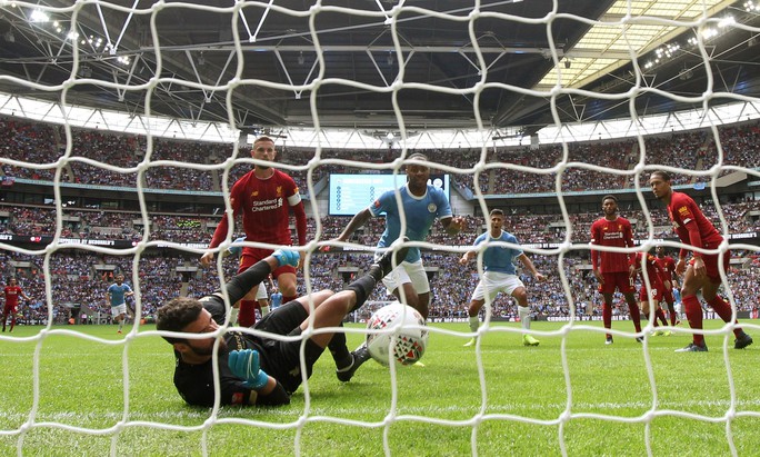 Thủ môn Bravo tỏa sáng, Man City bùng nổ ở Siêu cúp Anh - Ảnh 6.
