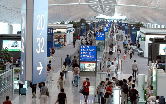 Nhiều chuyến bay giữa Việt Nam và Hồng Kông bị ảnh hưởng - Ảnh 1. Nhiều chuyến bay giữa Việt Nam và Hồng Kông bị ảnh hưởng - Ảnh 1.