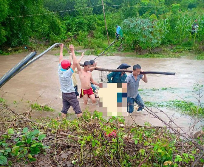Đắk Lắk: Mưa lớn gây ngập hàng ngàn nhà dân, 1 người tử vong - Ảnh 1.