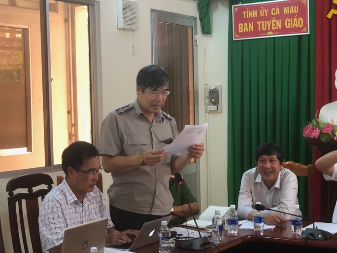 Vụ 10 cán bộ bị tạt xăng đốt khi thi hành án ở Cà Mau: Đã dự liệu trước tình huống - Ảnh 1.