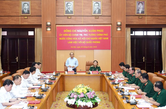 Thủ tướng làm việc với Bộ Quốc phòng về công tác quản lý, sử dụng đất quốc phòng - Ảnh 2.