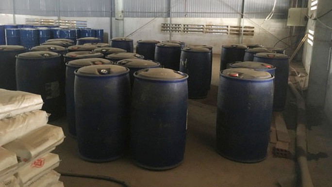 Phạt 4 người Trung Quốc liên quan đường dây sản xuất ma túy cực lớn - Ảnh 2. Phạt 4 người Trung Quốc liên quan đường dây sản xuất ma túy cực lớn - Ảnh 2.