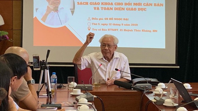 Sách đánh vần hình tròn, ô vuông rớt thẩm định, GS Hồ Ngọc Đại nói gì? - Ảnh 1.