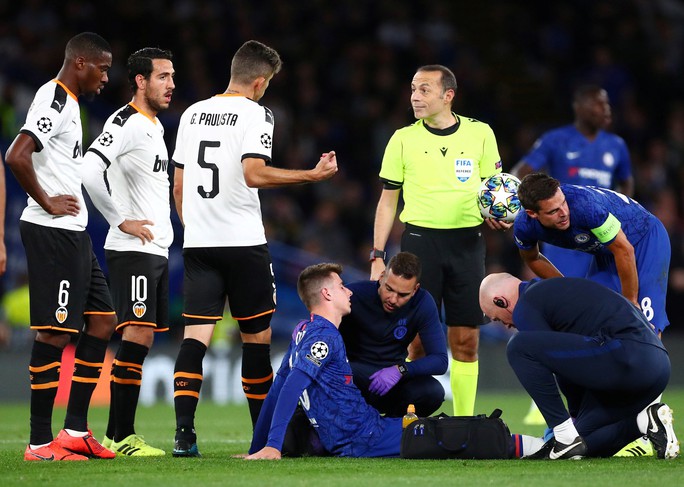 Chelsea thua sốc sân nhà, Ajax thắng tưng bừng Champions League - Ảnh 1. Chelsea thua sốc sân nhà, Ajax thắng tưng bừng Champions League - Ảnh 1.