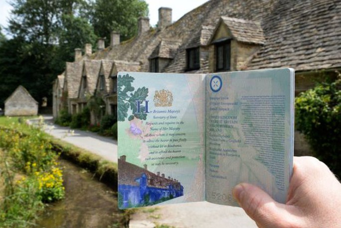 Thăm ngôi làng trên hộ chiếu nước Anh - Ảnh 5.