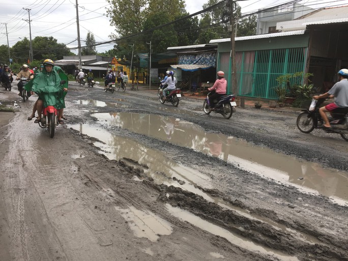 Tiếng thở… dài trên tuyến Quốc lộ 30 - Ảnh 3.