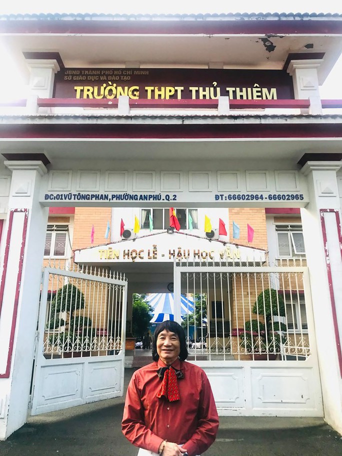 NSND Minh Vương đưa sân khấu lịch sử vào học đường - Ảnh 5. NSND Minh Vương đưa sân khấu lịch sử vào học đường - Ảnh 5.