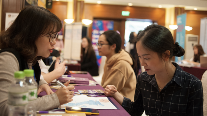 Anh thay đổi chính sách visa cho du học sinh - Ảnh 1.