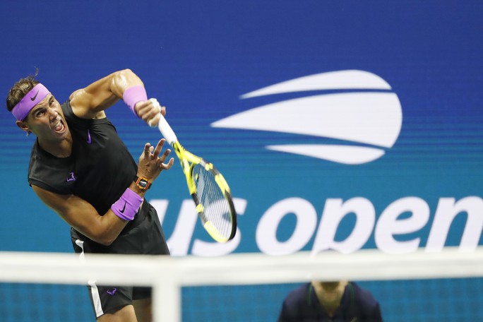 Clip Nadal mạnh mẽ quật ngã đối thủ, vào bán kết US Open 2019 - Ảnh 1.