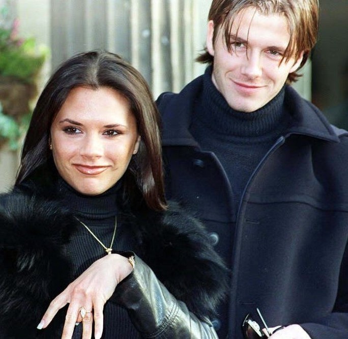 David Beckham cưới người mẫu Angela, bà Beck Victoria ngó lơ - Ảnh 10.