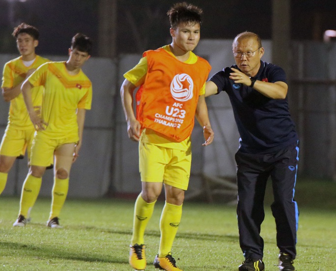 FIFA quyết định hoãn các trận đấu có tuyển Việt Nam đến tháng 10 vì Covid-19 - Ảnh 1.
