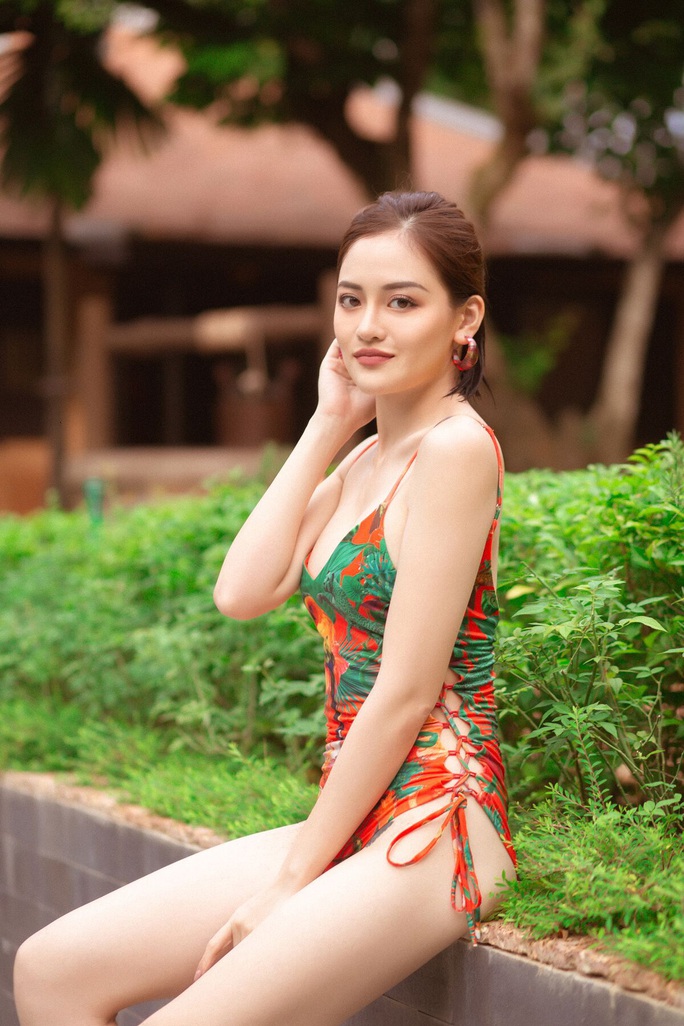 Ninh Dương Lan Ngọc đọ bikini cùng mỹ nhân Việt - Ảnh 3.