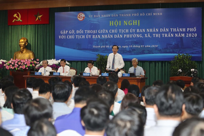 Gặp lãnh đạo chính quyền TP HCM, chủ tịch phường nêu chuyện quản lý chung cư - Ảnh 1. Gặp lãnh đạo chính quyền TP HCM, chủ tịch phường nêu chuyện quản lý chung cư - Ảnh 1.