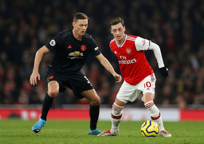 Vùi dập Man United, Arsenal thắng tưng bừng đại chiến - Ảnh 1. Vùi dập Man United, Arsenal thắng tưng bừng đại chiến - Ảnh 1.