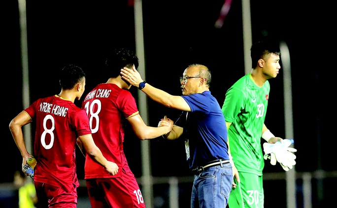 Chuyện bên trong phòng thay đồ - Ảnh 2.