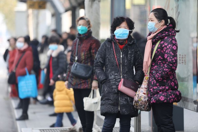 Virus Vũ Hán: Nhiều nhân viên y tế nhiễm bệnh - Ảnh 1. Virus Vũ Hán: Nhiều nhân viên y tế nhiễm bệnh - Ảnh 1.