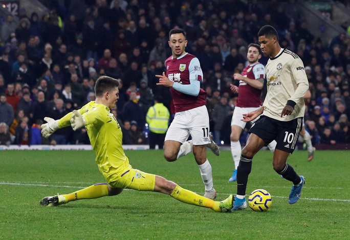 Man United lo lỡ bước trước Burnley - Ảnh 1.