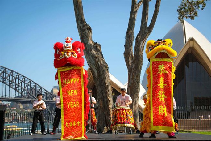 Tết xôn xao gõ cửa nhà kiều bào khắp thế giới - Ảnh 1. Tết xôn xao gõ cửa nhà kiều bào khắp thế giới - Ảnh 1.