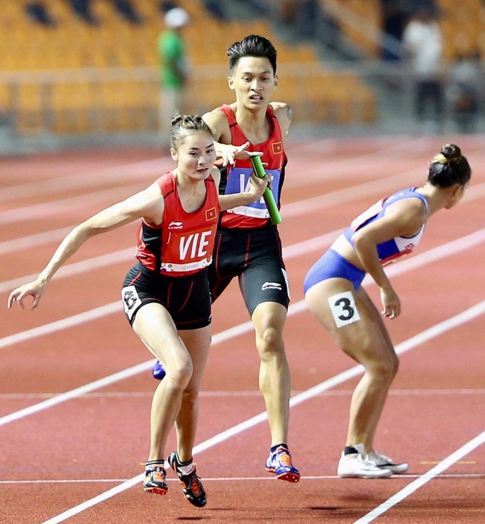 Người múa quạt Trần Nhật Hoàng và hat-trick vàng SEA Games 30 - Ảnh 3.