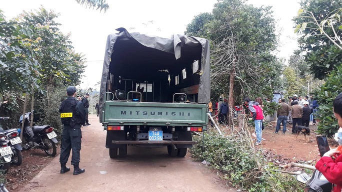 Vụ 3 mẹ con cô giáo thương vong: Nghi phạm chết bên khẩu súng, để lại thư tuyệt mệnh - Ảnh 1.