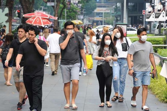 Virus Vũ Hán: Người dân các nước khổ sở săn lùng khẩu trang - Ảnh 2. Virus Vũ Hán: Người dân các nước khổ sở săn lùng khẩu trang - Ảnh 2.