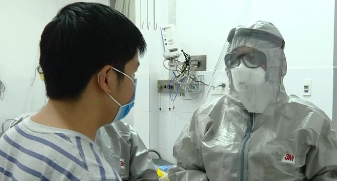 Ca nhiễm virus corona đầu tiên được Bệnh viện Chợ Rẫy cho xuất viện - Ảnh 1. Ca nhiễm virus corona đầu tiên được Bệnh viện Chợ Rẫy cho xuất viện - Ảnh 1.