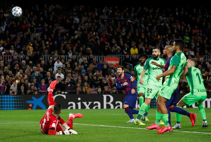 Barcelona đại thắng Leganes, Messi cứu ghế HLV Quique Setien - Ảnh 4.