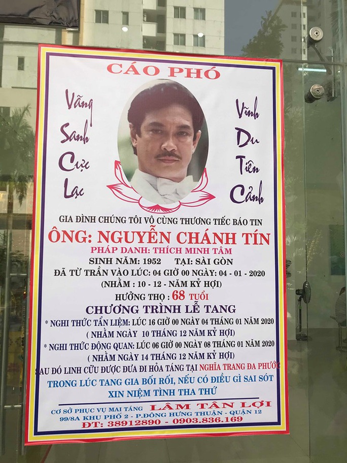 Nguyên thủ tướng Nguyễn Tấn Dũng viếng tang lễ NSƯT Nguyễn Chánh Tín - Ảnh 8. Nguyên thủ tướng Nguyễn Tấn Dũng viếng tang lễ NSƯT Nguyễn Chánh Tín - Ảnh 8.