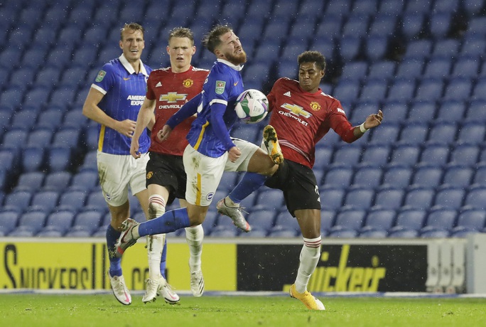 Đẳng cấp lên tiếng, Man United đoạt vé tứ kết League Cup - Ảnh 1.